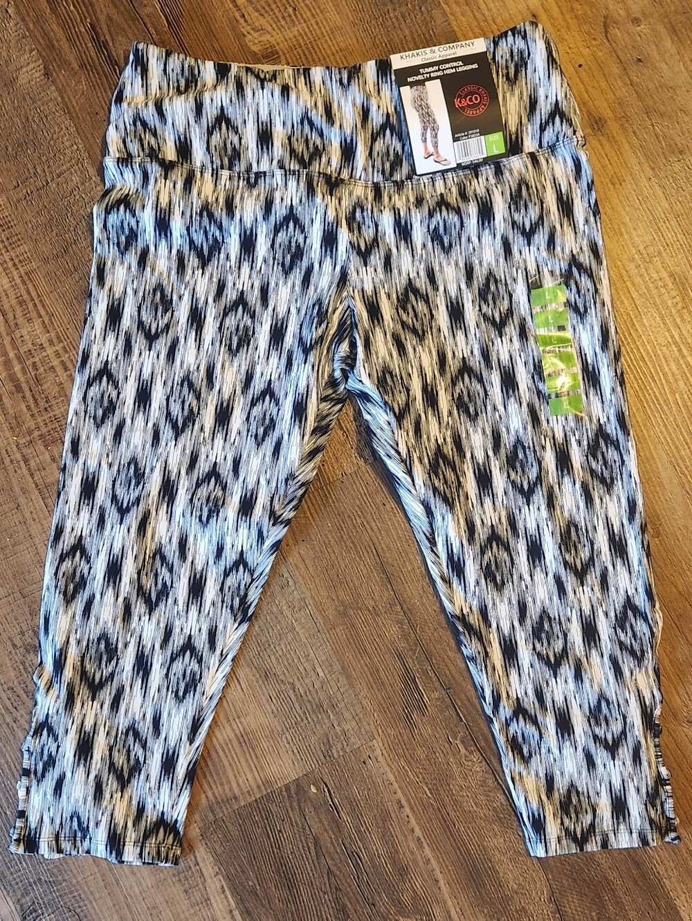 NWT Khakis & Co. Legging (L)